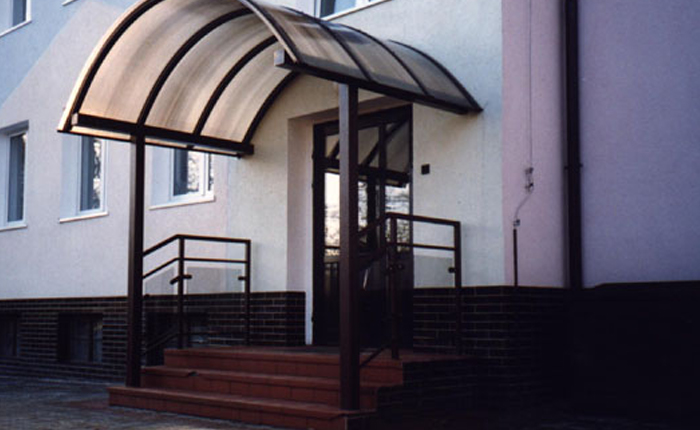 Multiwall Polycarbonate Entrance to building
